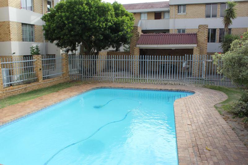 2 Bedroom Property for Sale in Churchill Estate Western Cape